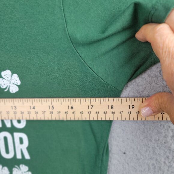 T-shirt Tee Womens M Green Cotton VNeck Irish Shamrock St Patricks Graphic Print - Picture 5 of 7